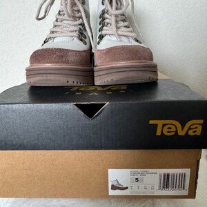 Teva Women's Midform Patchwork Boot